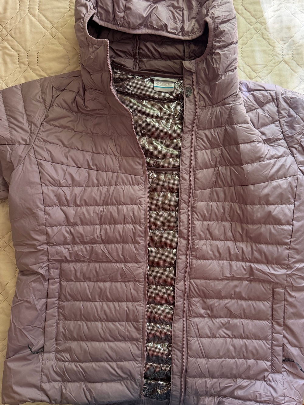 Columbia Women’s Down Jacket with hood